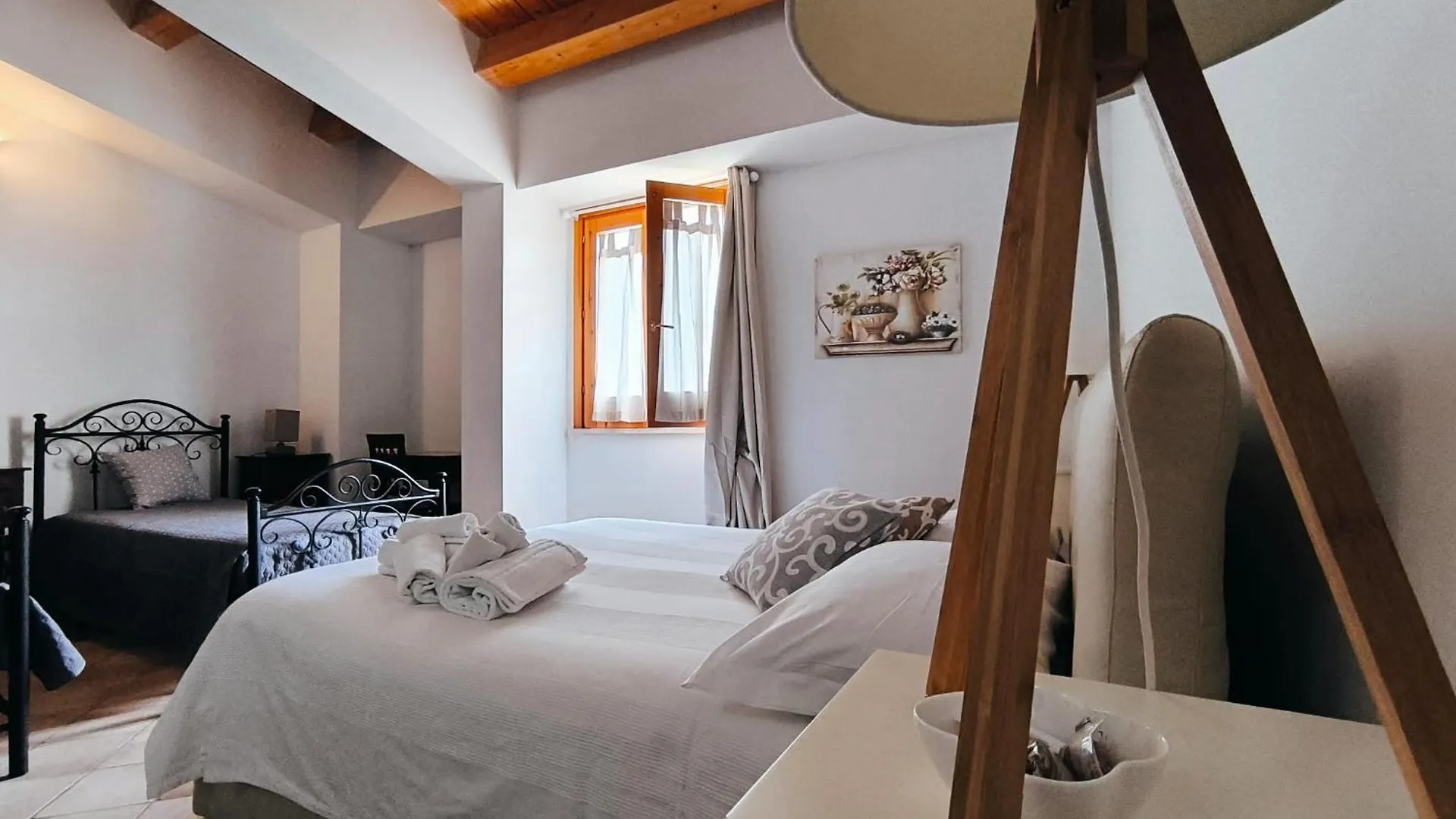 Avola Opera House Bed & Breakfast