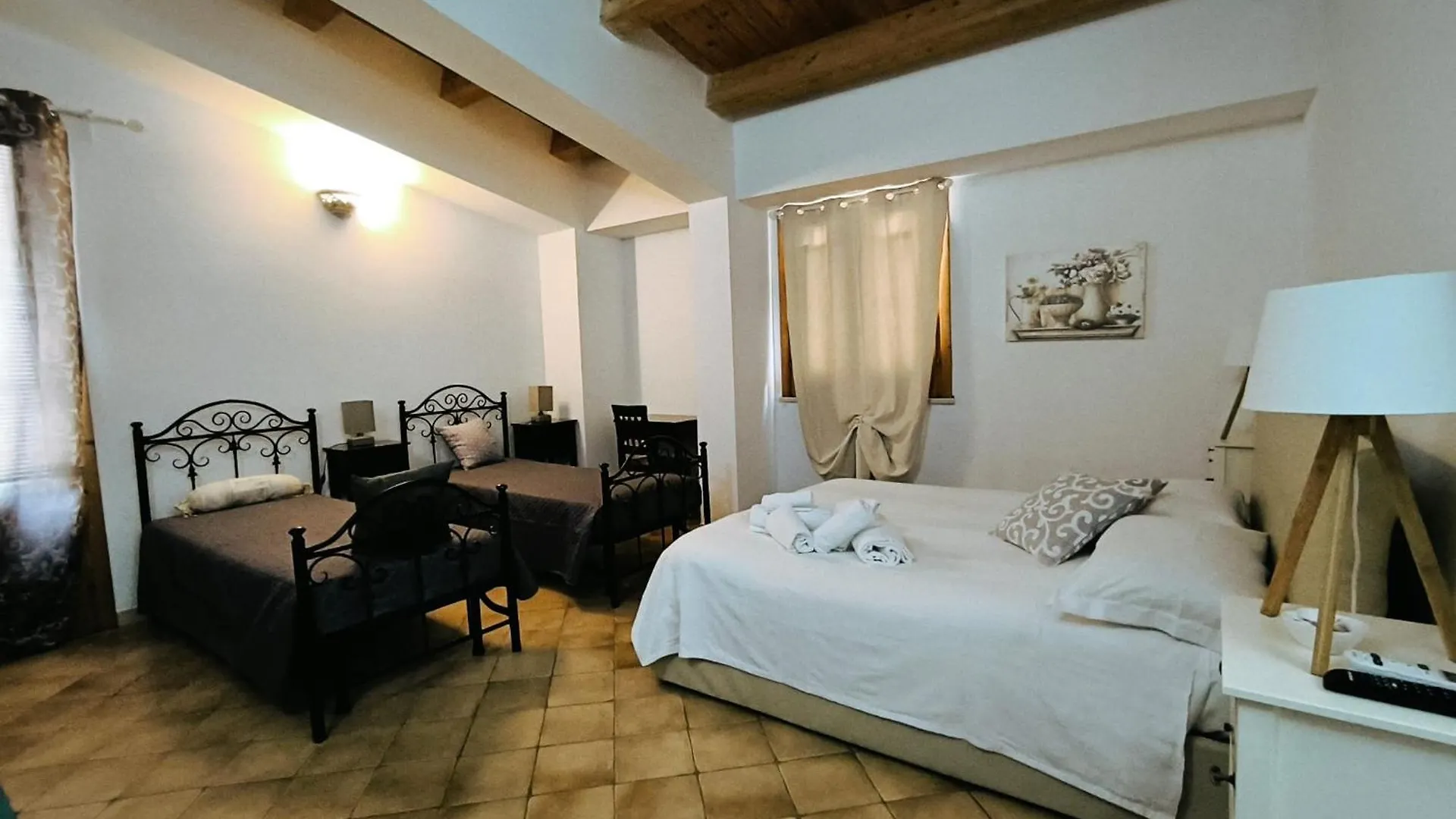 Avola Opera House Bed & Breakfast