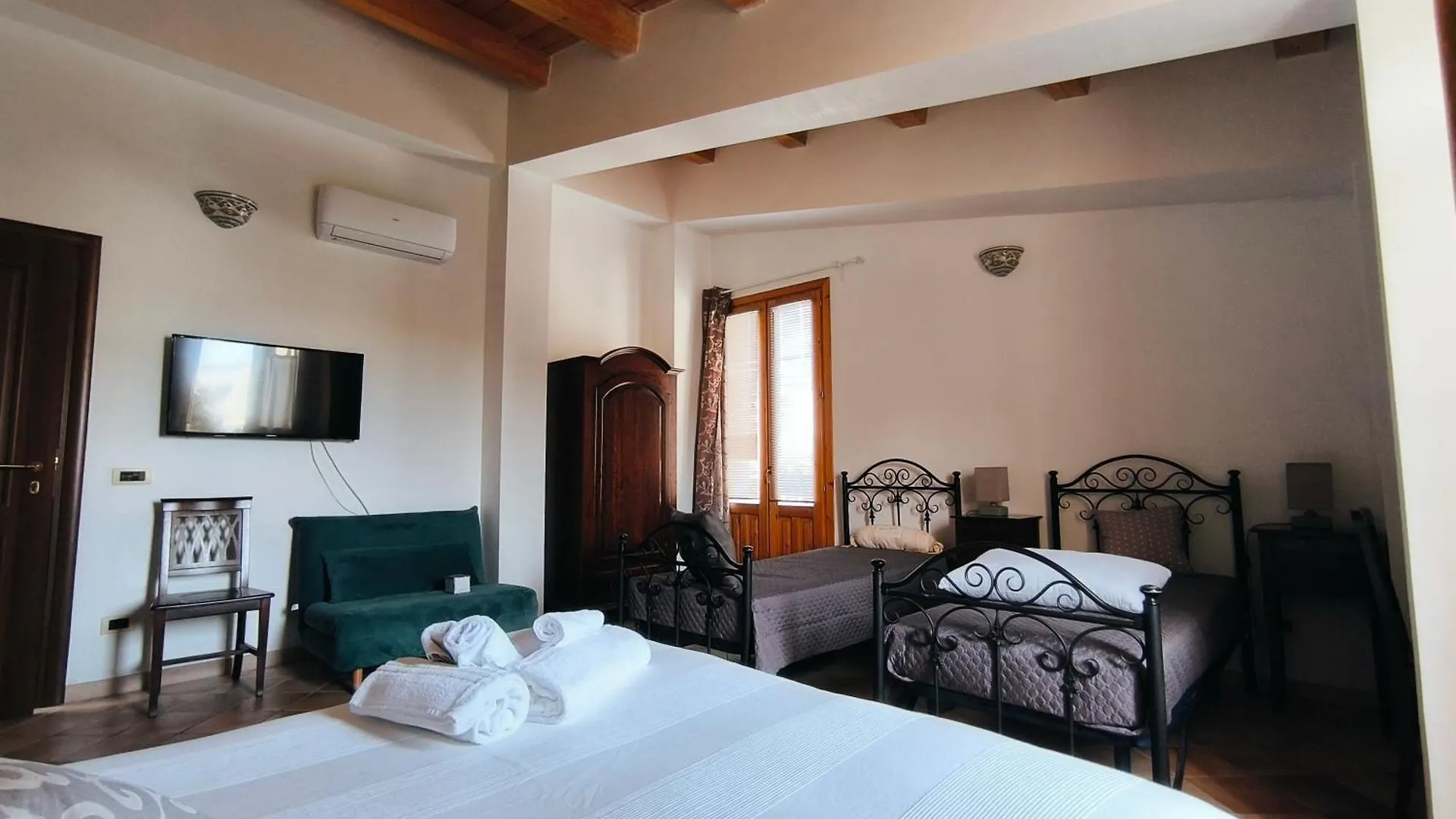 Avola Opera House Bed & Breakfast