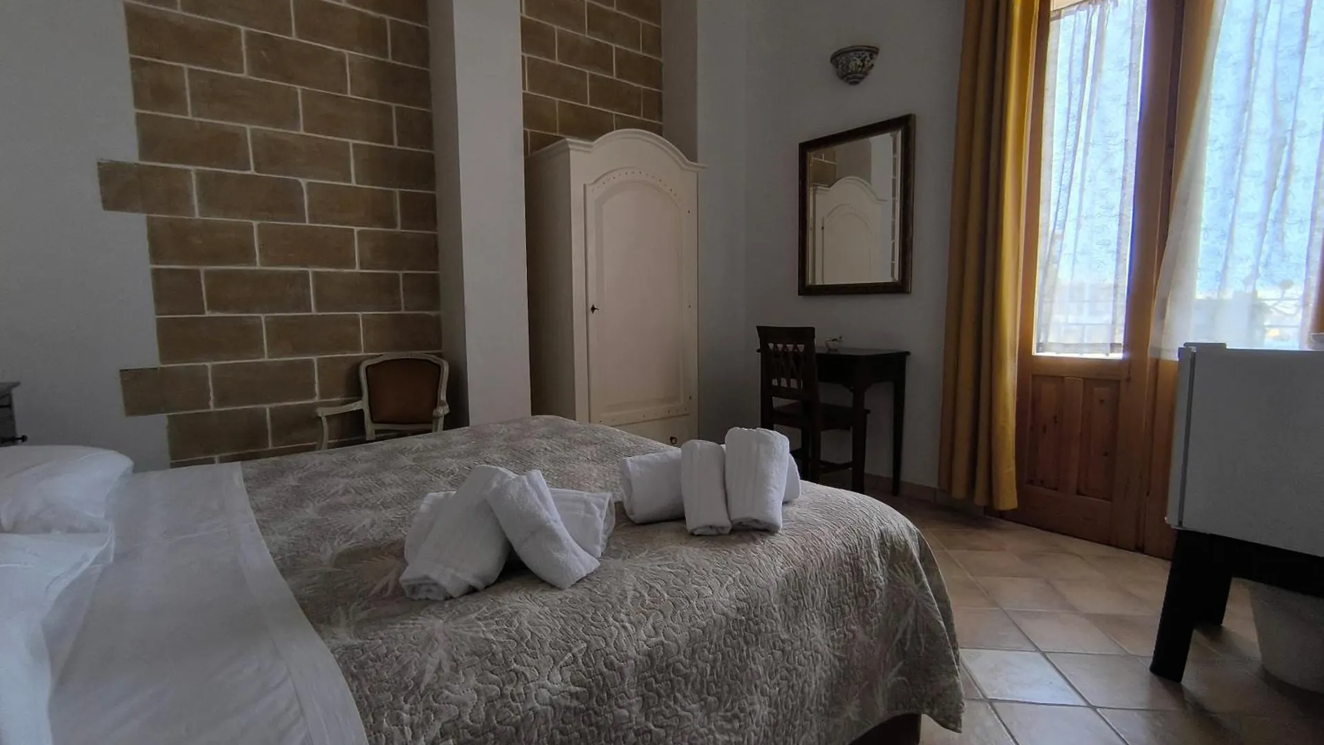 Avola Opera House Bed & Breakfast 0*,  Italy
